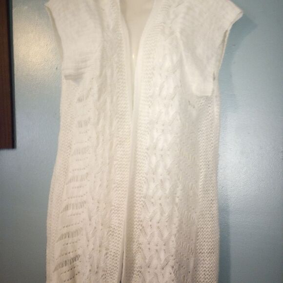 Maurices short sleeve crochet lace open acrylic sweater - Picture 6 of 11